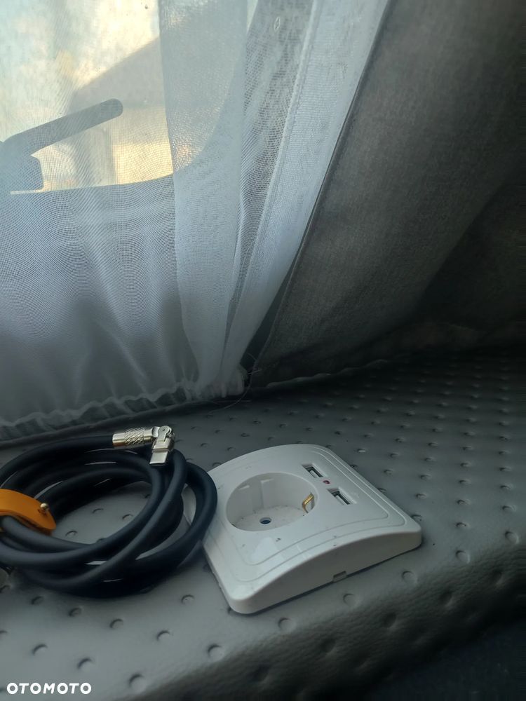 Dethleffs Camper  460 - 14