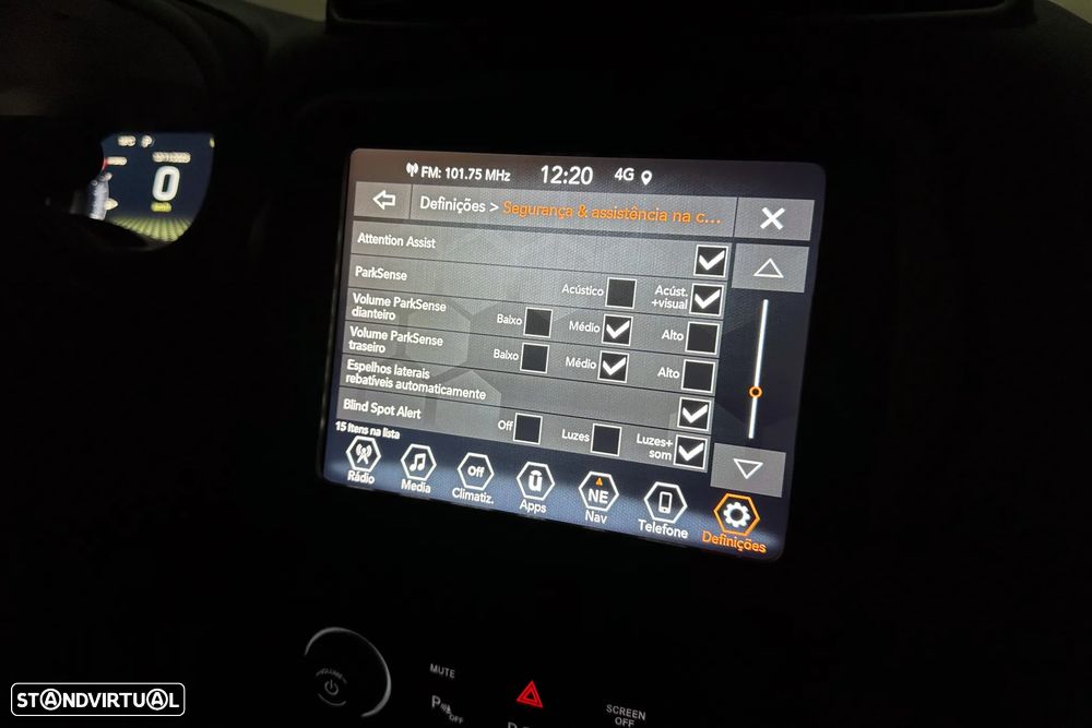 Jeep Renegade 1.3 T-GDI 4xe PLUG-IN Hybrid Auto Limited - 24