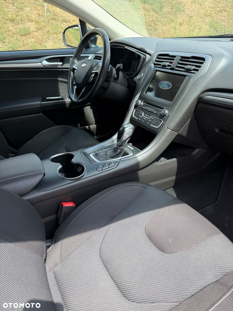 Ford Mondeo 2.0 TDCi Titanium PowerShift - 18