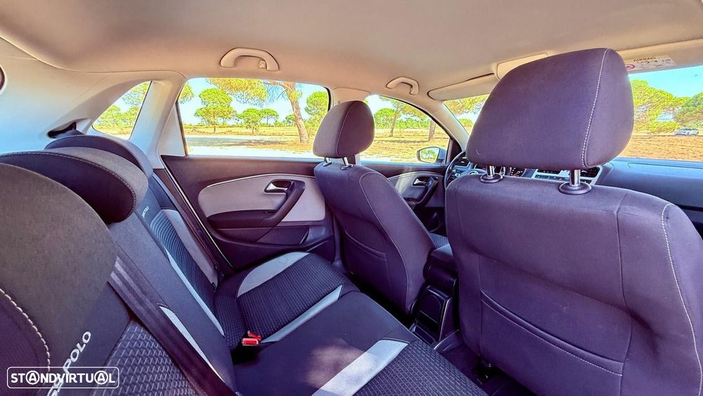 VW CrossPolo Polo 1.4 TDI (Blue Motion ) DSG - 35