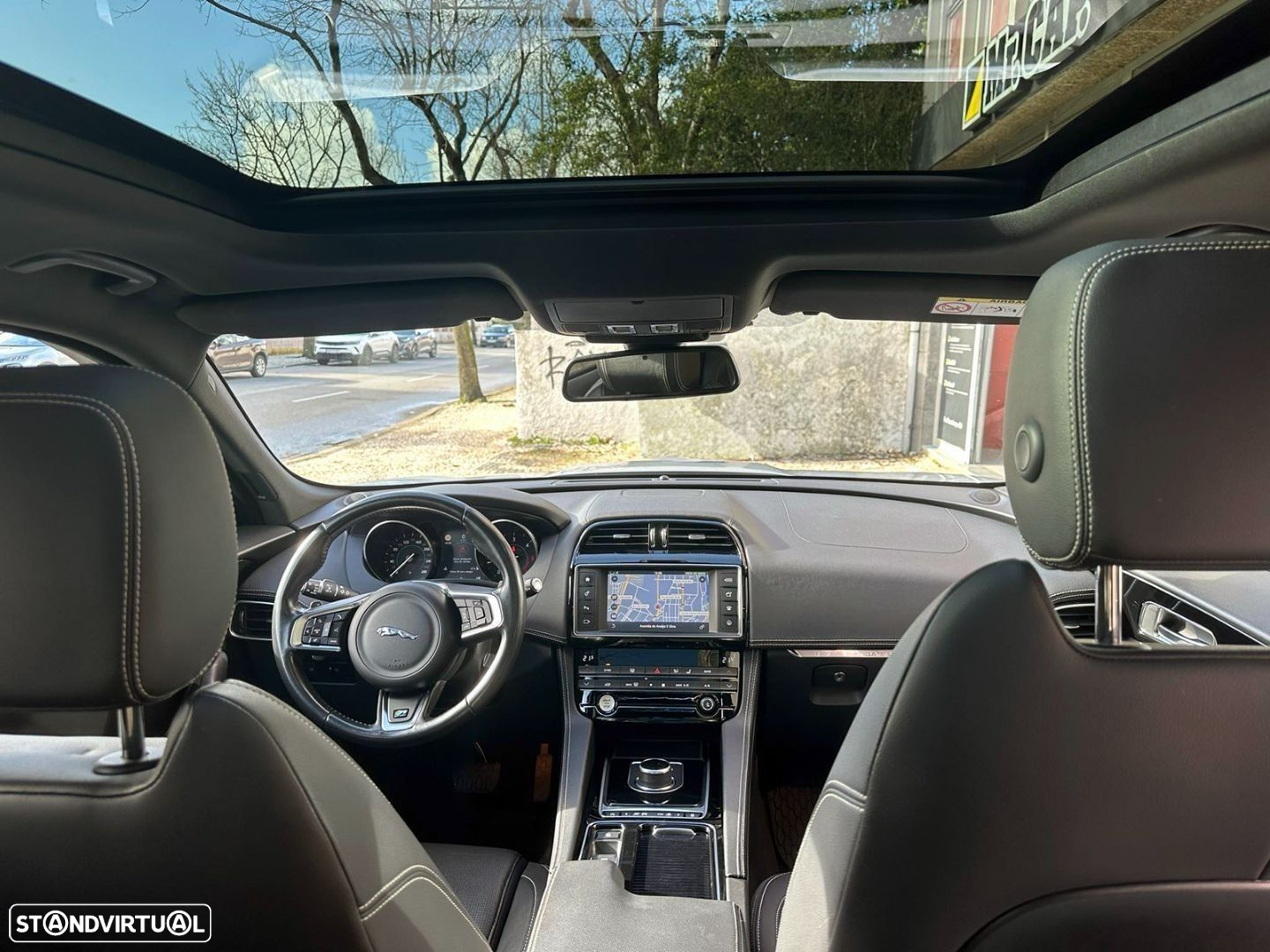 Jaguar F-Pace 2.0 i4D R-Sport Aut. - 11