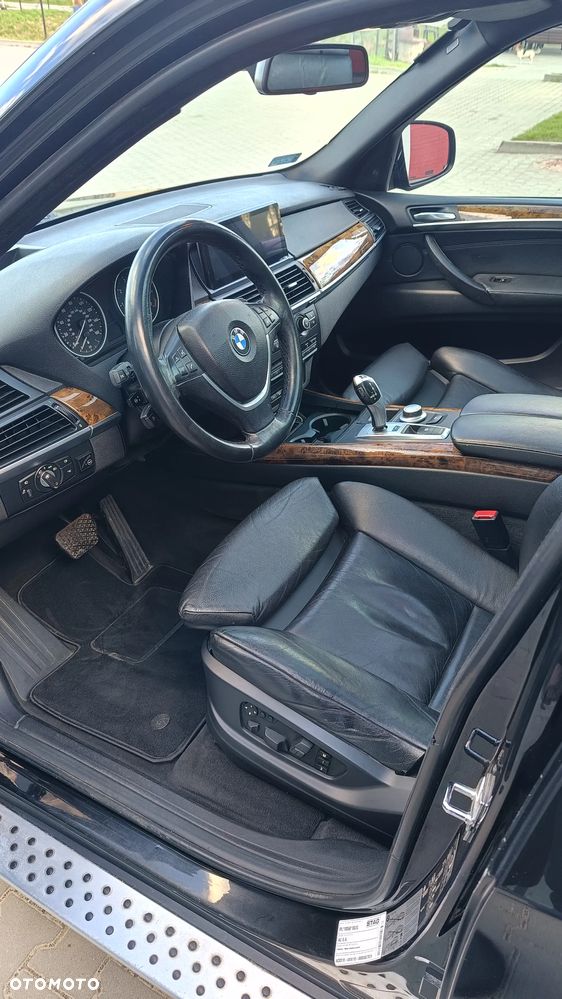 BMW X5 xDrive48i - 10
