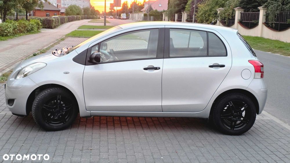 Toyota Yaris - 5