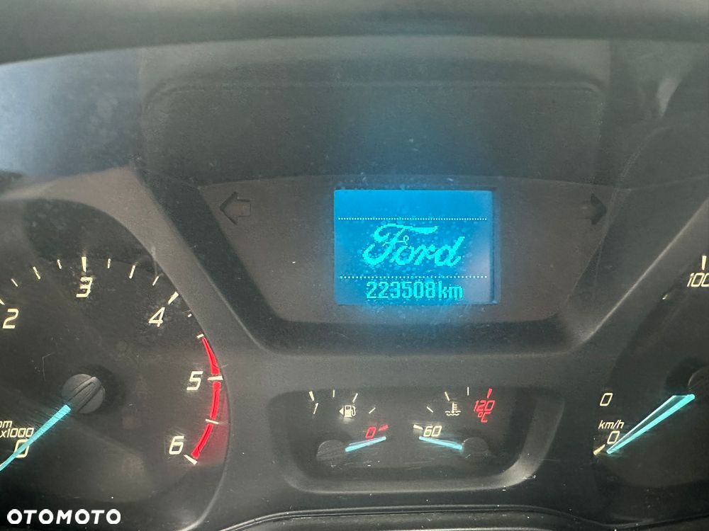 Ford TRANSIT - 11