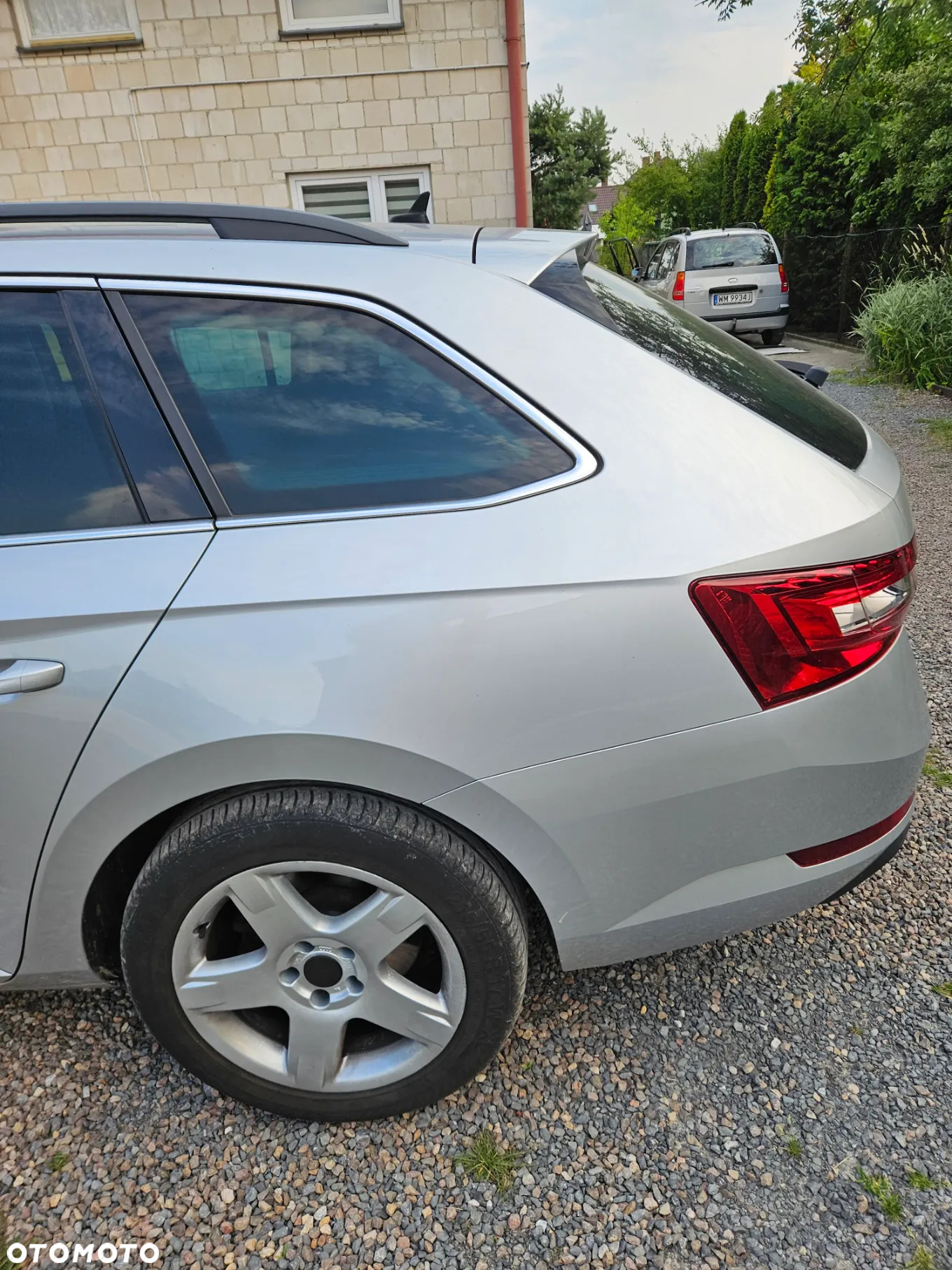 Skoda Superb 2.0 TDI 4x4 Ambition - 25