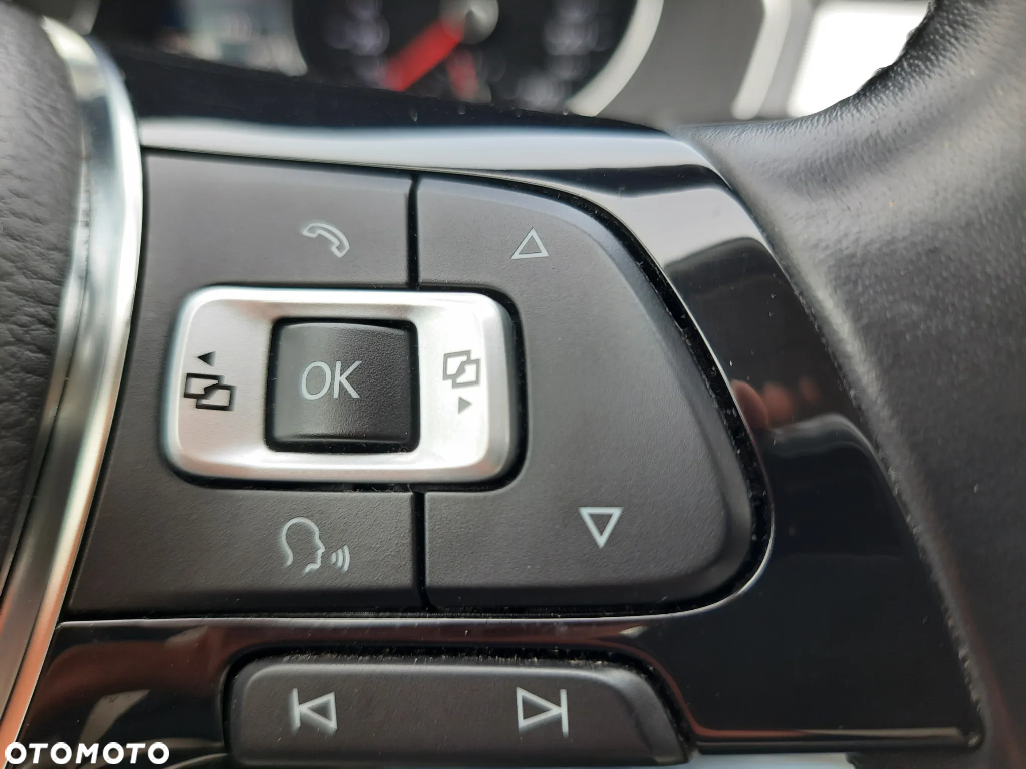 Volkswagen Passat 1.8 TSI BMT Comfortline - 13