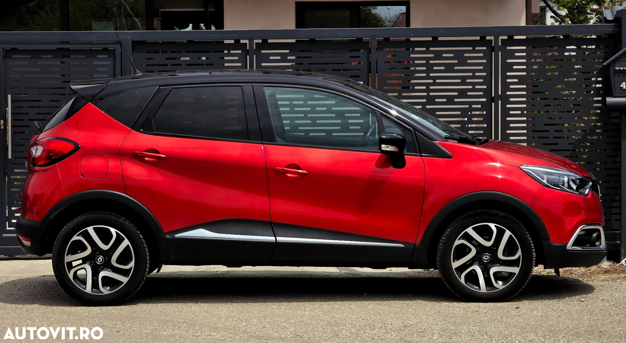 Renault Captur dCi 90 EDC Helly Hansen - 8