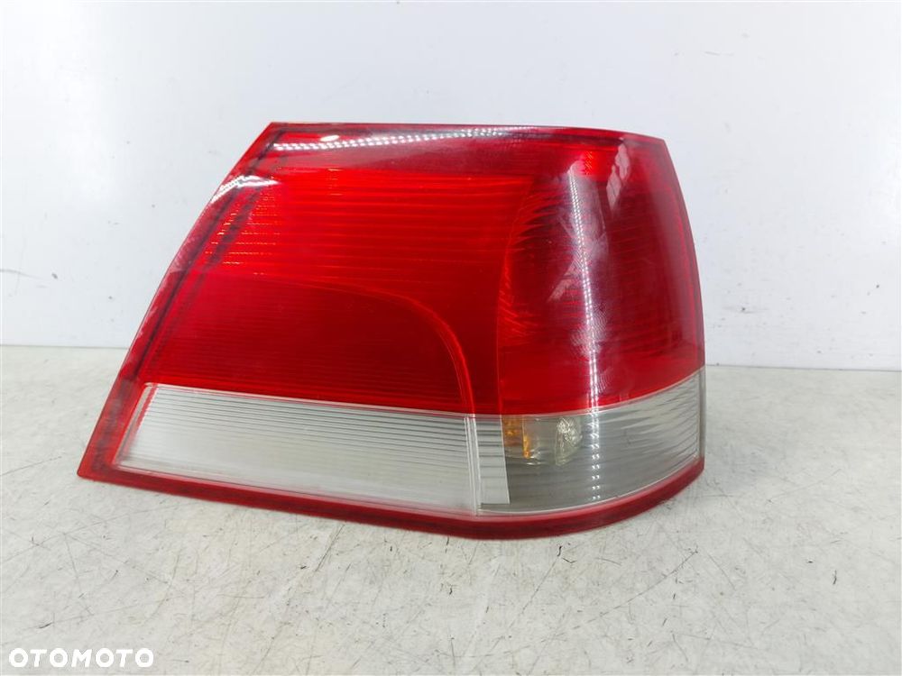 Lampa lewa tylna tył OPEL VECTRA C 2002-2008 LIFT KOMBI 24469461 ORYGINAŁ - 1
