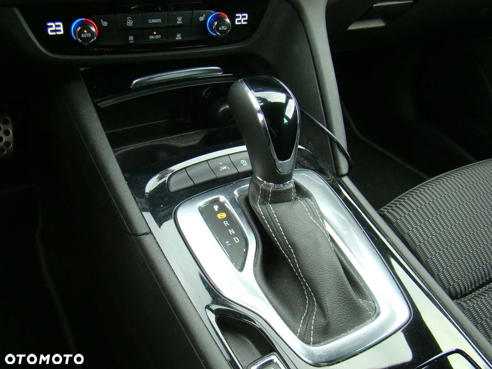 Opel Insignia 2.0 BiTurbo D 4x4 Automatik Business Innovation - 30