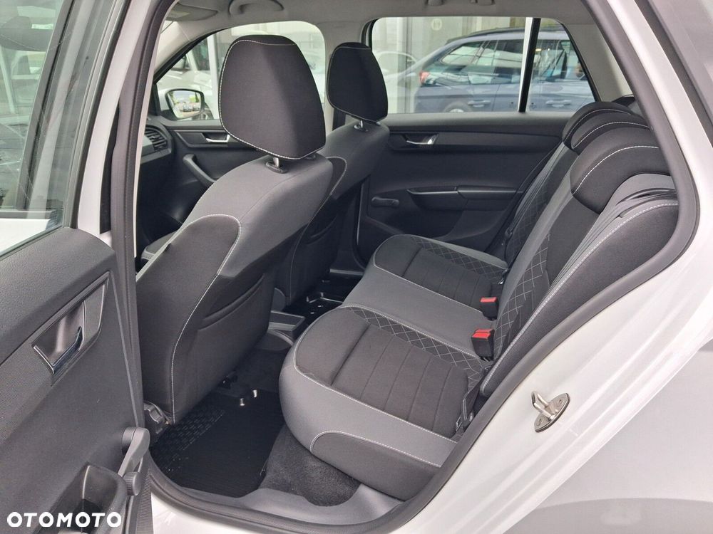 Skoda Fabia 1.0 TSI Ambition - 10