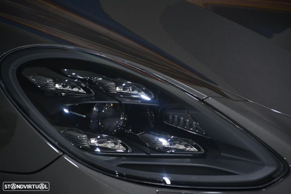 Porsche Panamera Sport Turismo Turbo S E-Hybrid - 6