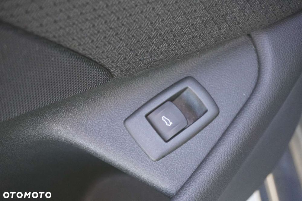 BMW Seria 5 520d xDrive - 20