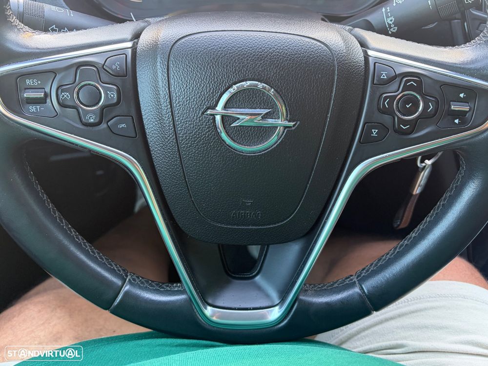 Opel Insignia Sports Tourer 2.0 CDTi Executive S/S - 19