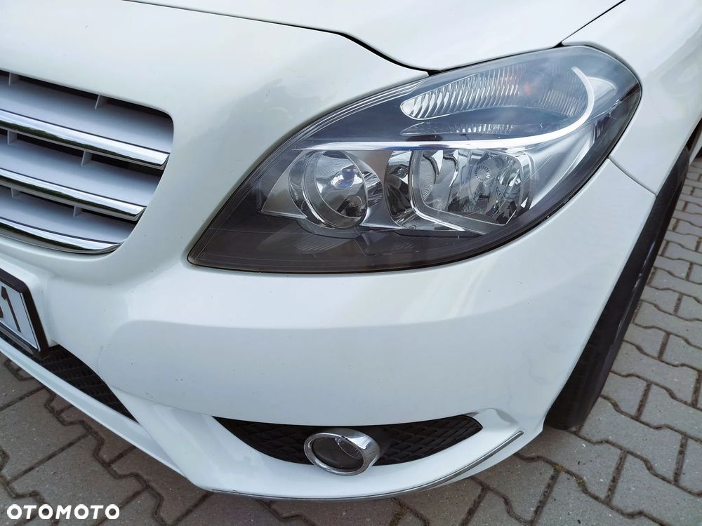 Mercedes-Benz Klasa B 180 CDI (BlueEFFICIENCY) - 27