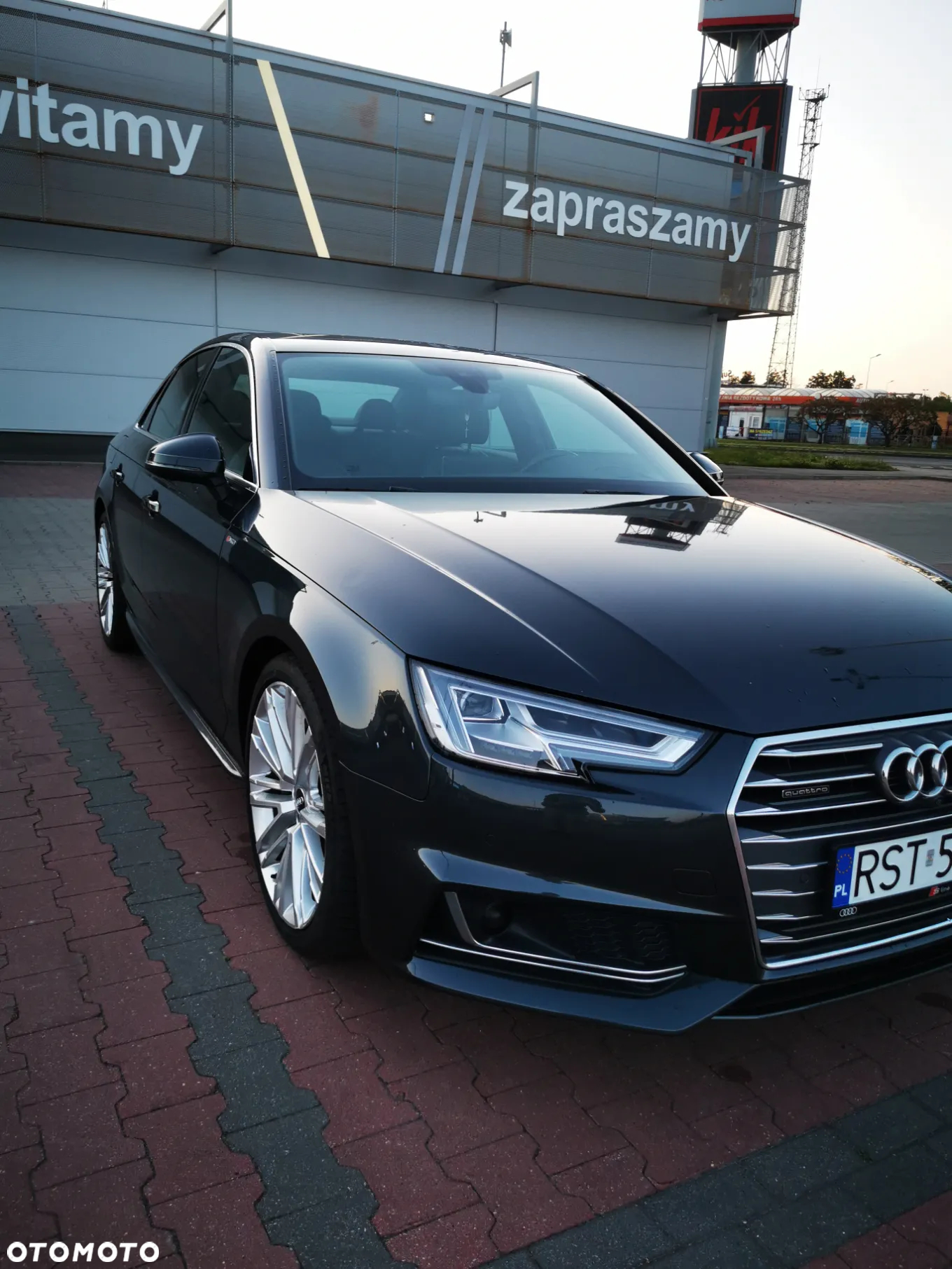 Audi A4 - 4