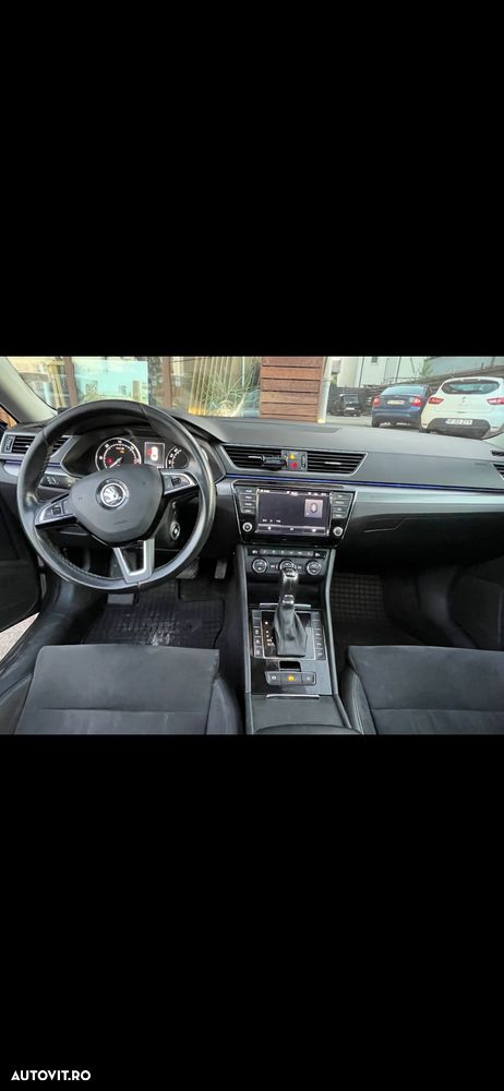 Skoda Superb 2.0 TDI DSG Sportline - 4