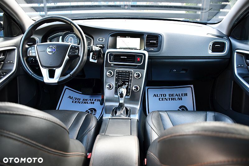 Volvo V60 Cross Country D4 Geartronic Summum - 26