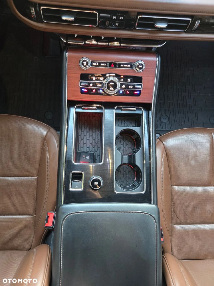 Lincoln Aviator - 22