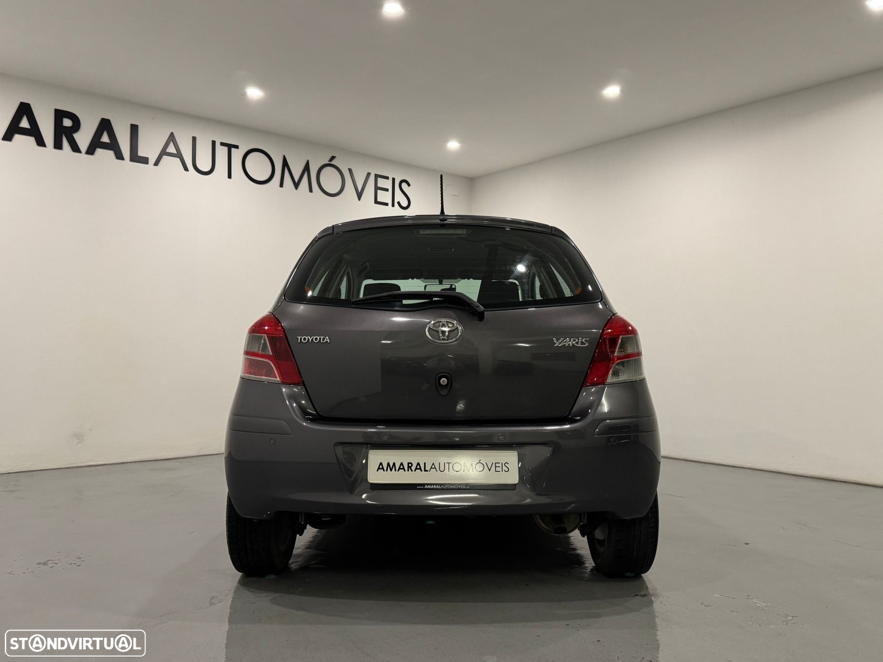 Toyota Yaris - 8
