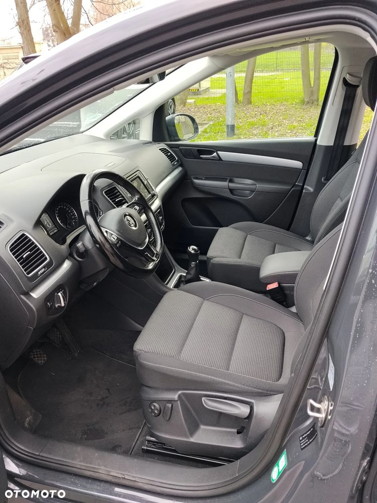Volkswagen Sharan 2.0 TDI BMT Comfortline - 17