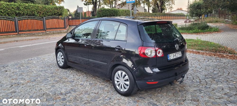 Volkswagen Golf - 10