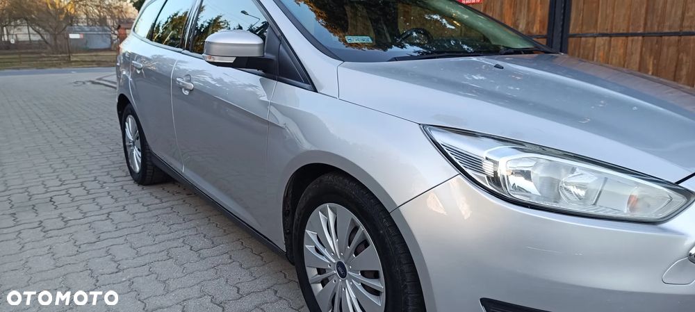 Ford Focus 1.5 TDCi SYNC Edition - 22