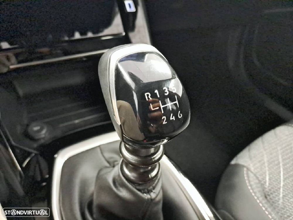 Peugeot 2008 1.2 Allure - 18