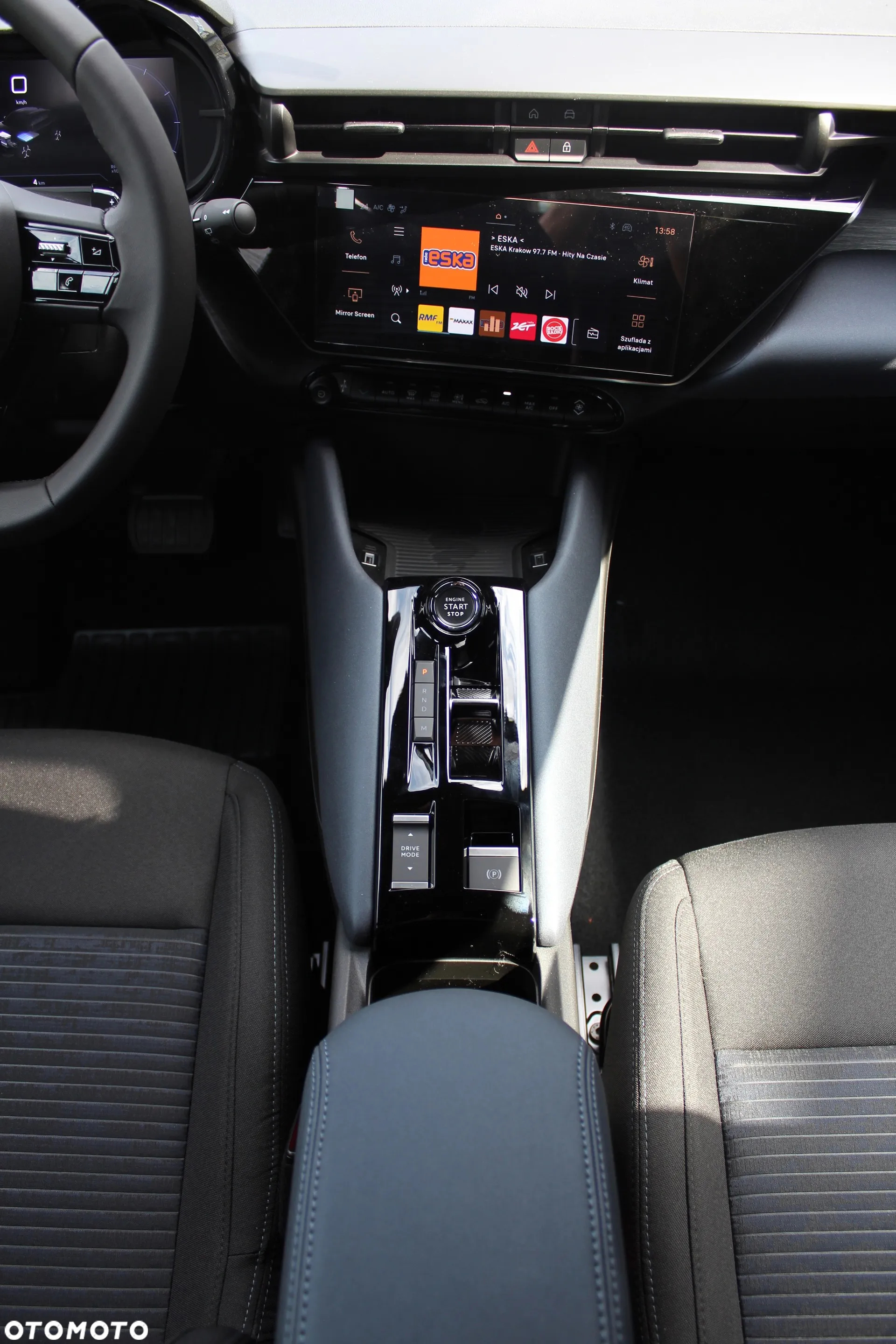 Alfa Romeo Junior 1.2 mHEV Ibrida eDCT - 9