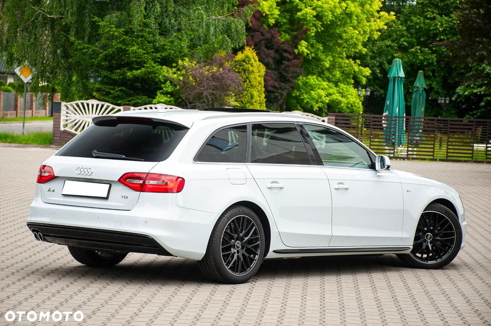 Audi A4 Avant 2.0 TDI DPF clean diesel S line Sportpaket - 12