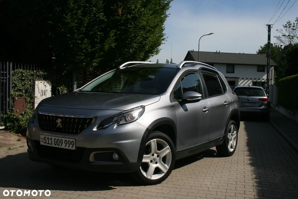 Peugeot 2008 1.2 Pure Tech Allure S&S - 2