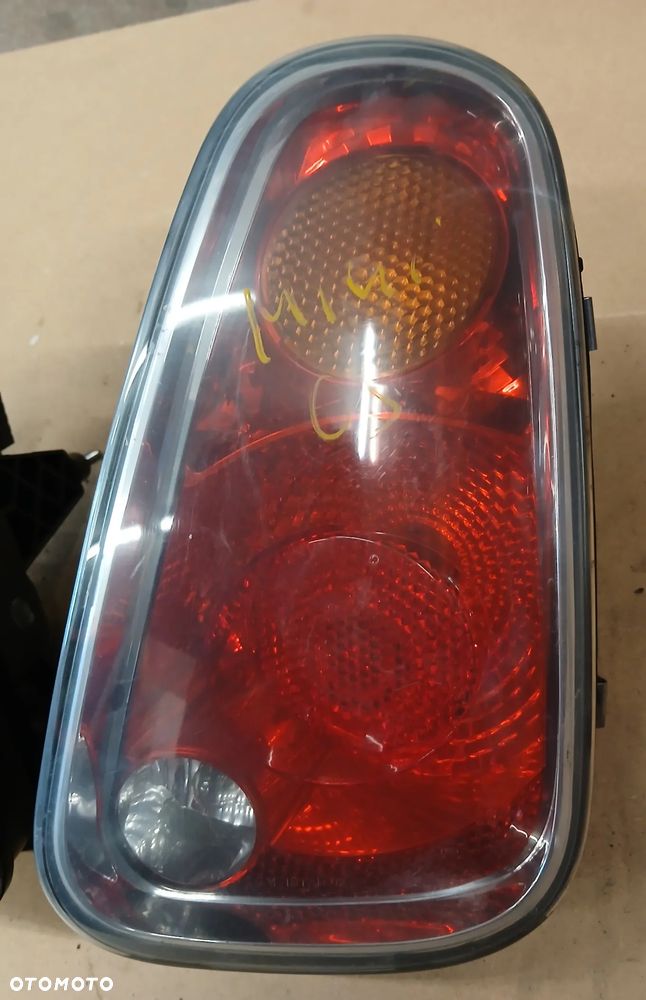 Mini Cooper R50 lampa tył tylna  lewa EU - 2