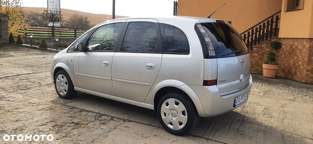 Opel Meriva - 17