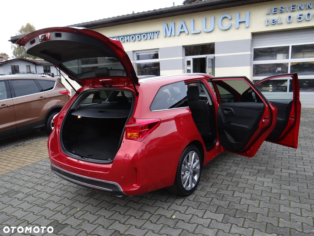Toyota Auris 1.8 VVT-i Hybrid Automatik Touring Sports Executive - 18