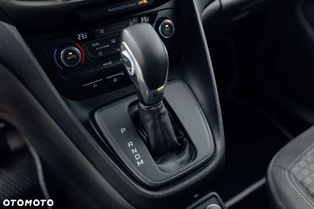 Ford Transit Connect - 6