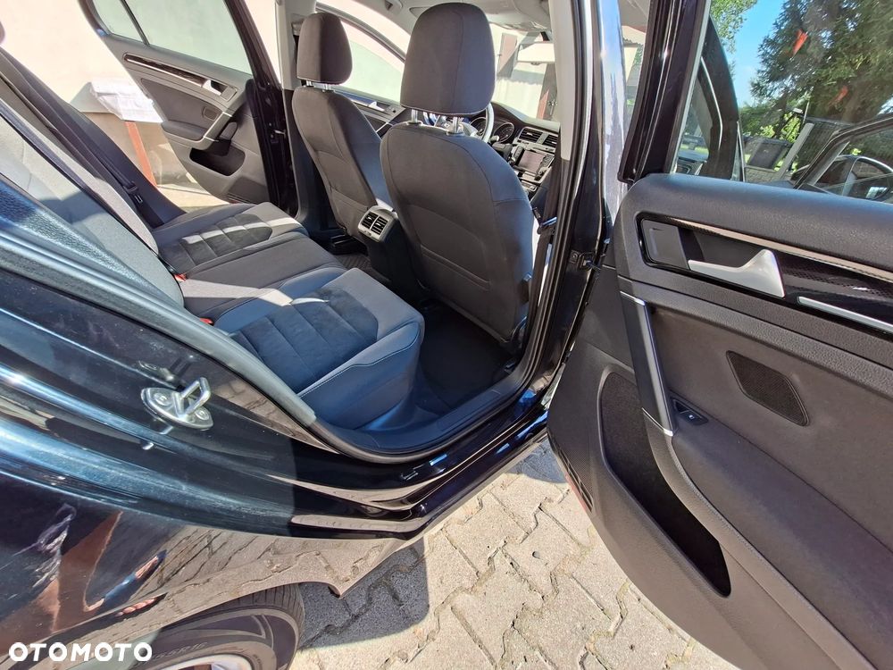 Volkswagen Golf 1.4 TSI BMT Comfortline - 22