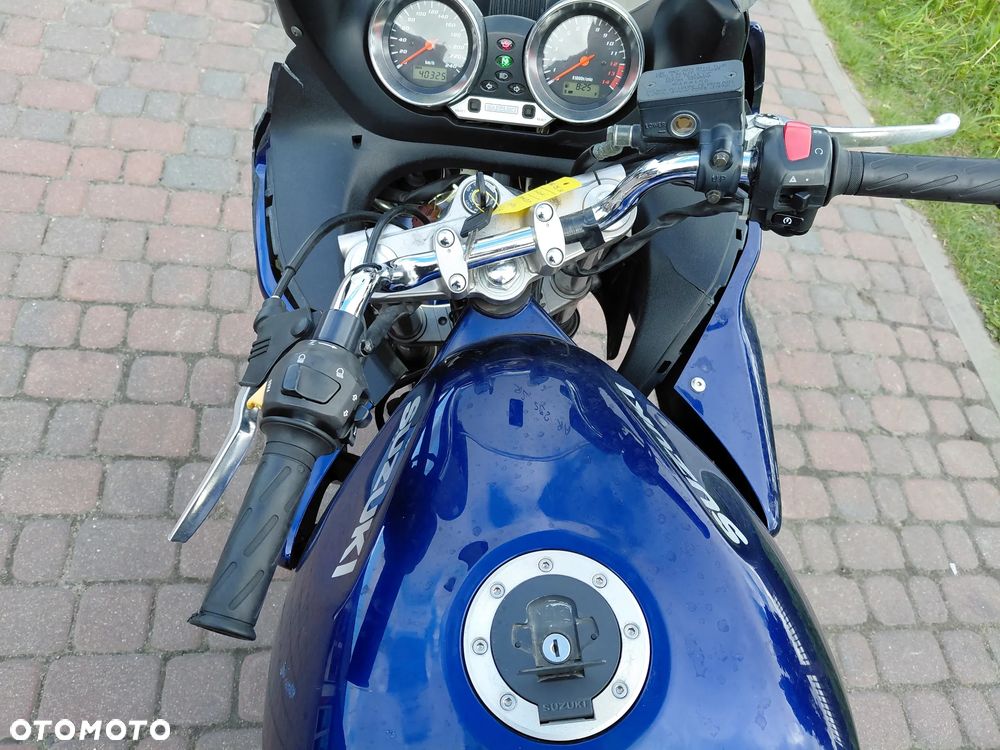 Suzuki Bandit - 24