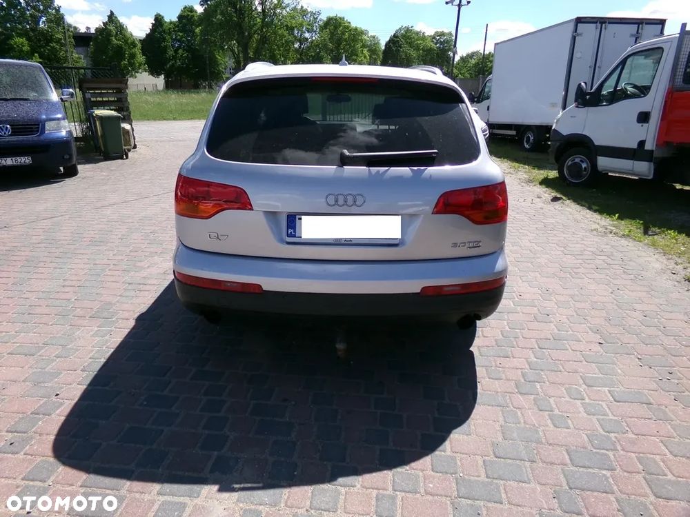 Audi Q7 3.0 TDI DPF clean quattro tiptronic - 11