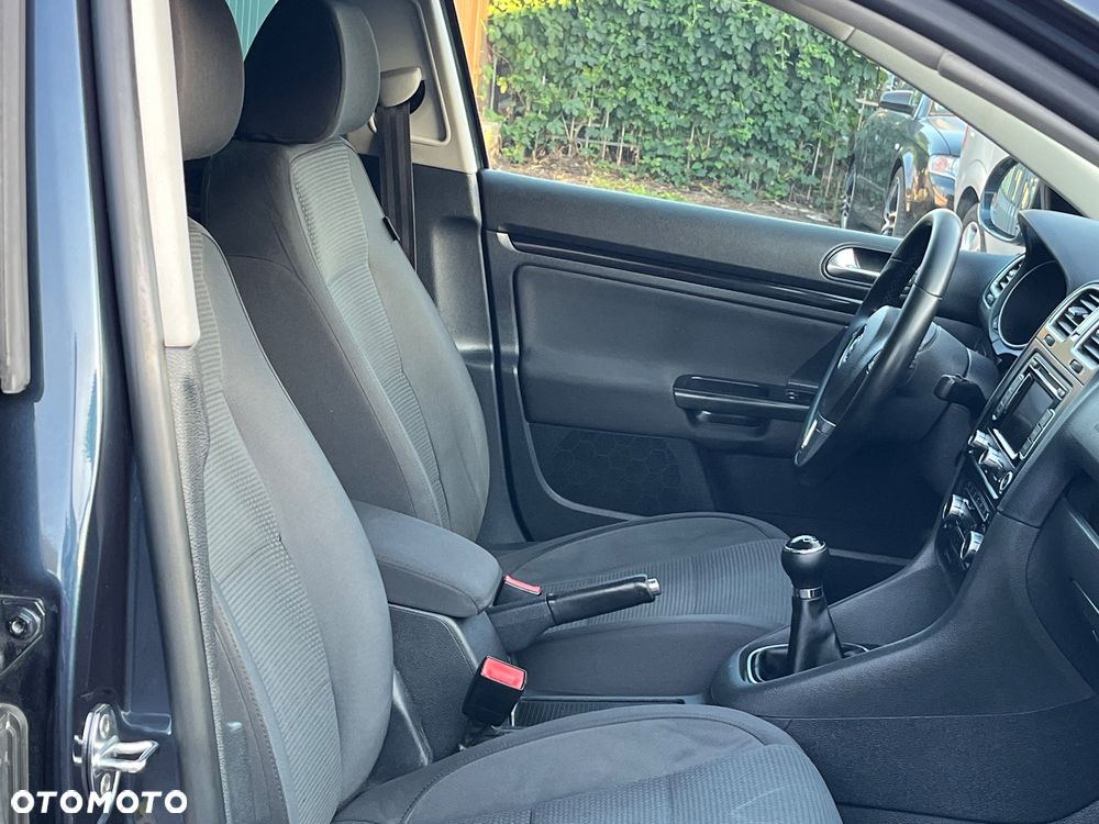Volkswagen Golf 1.6 TDI DPF BlueMotion - 12