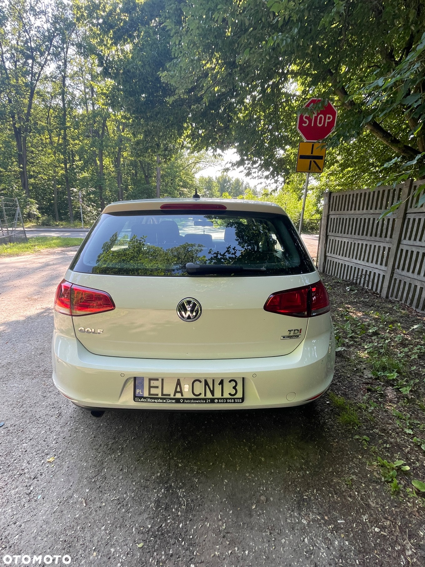 Volkswagen Golf 1.6 TDI BlueMotion Technology Comfortline - 13