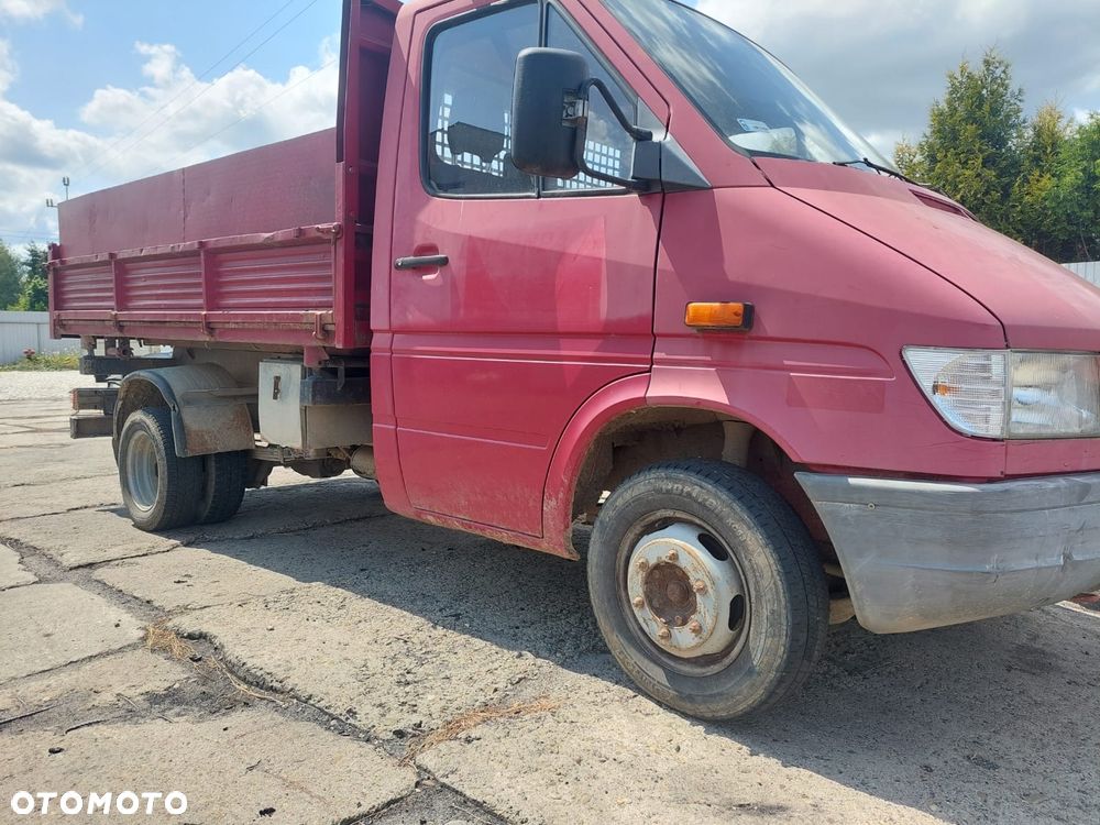 Mercedes-Benz Sprinter - 1