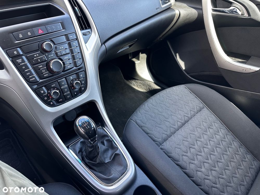 Opel Astra 1.4 ecoFLEX - 9