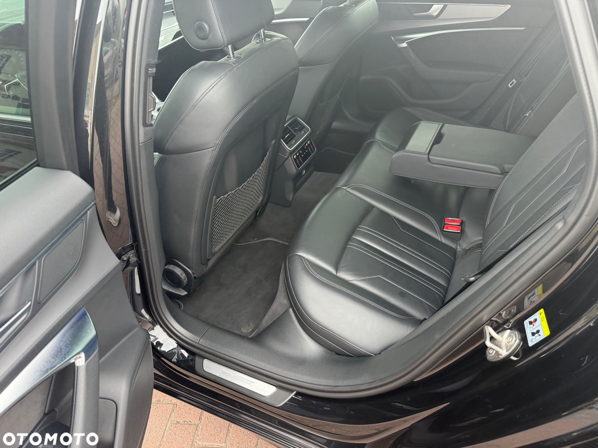 Audi A6 55 TFSI quattro S tronic S line - 13