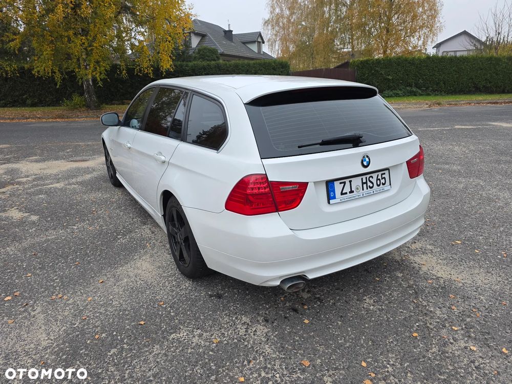 BMW Seria 3 - 18