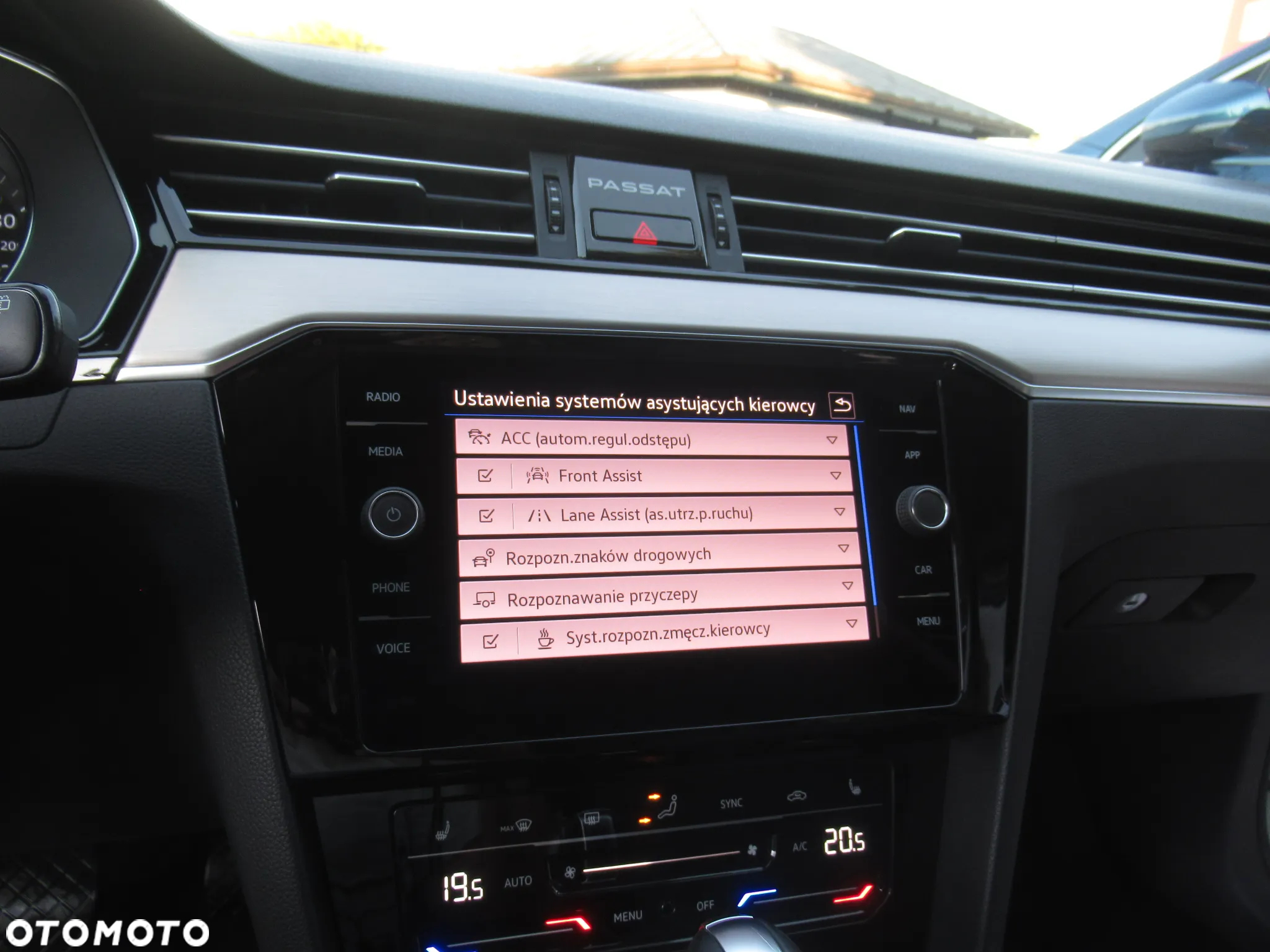 Volkswagen Passat 2.0 TDI EVO Elegance DSG - 24