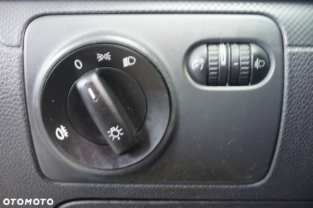 Volkswagen Golf 1.9 TDI Trendline - 22