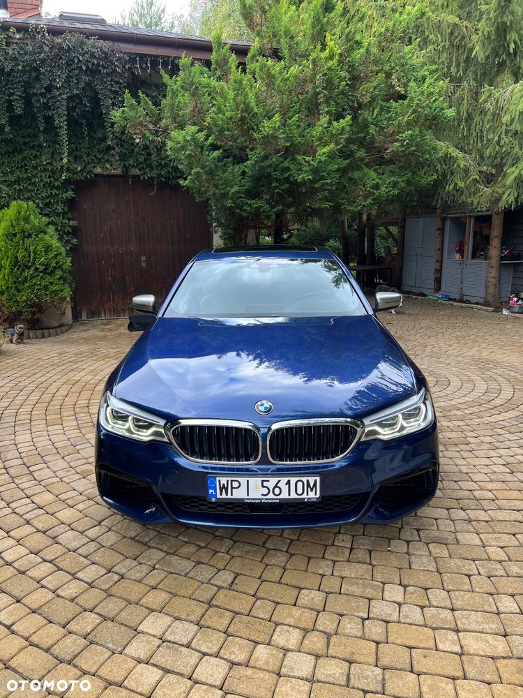 BMW Seria 5 M550i xDrive sport - 3