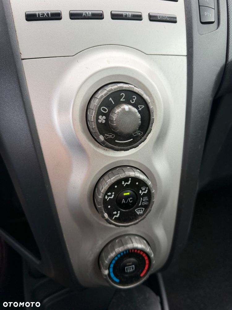 Toyota Yaris 1.0 Luna A/C - 14