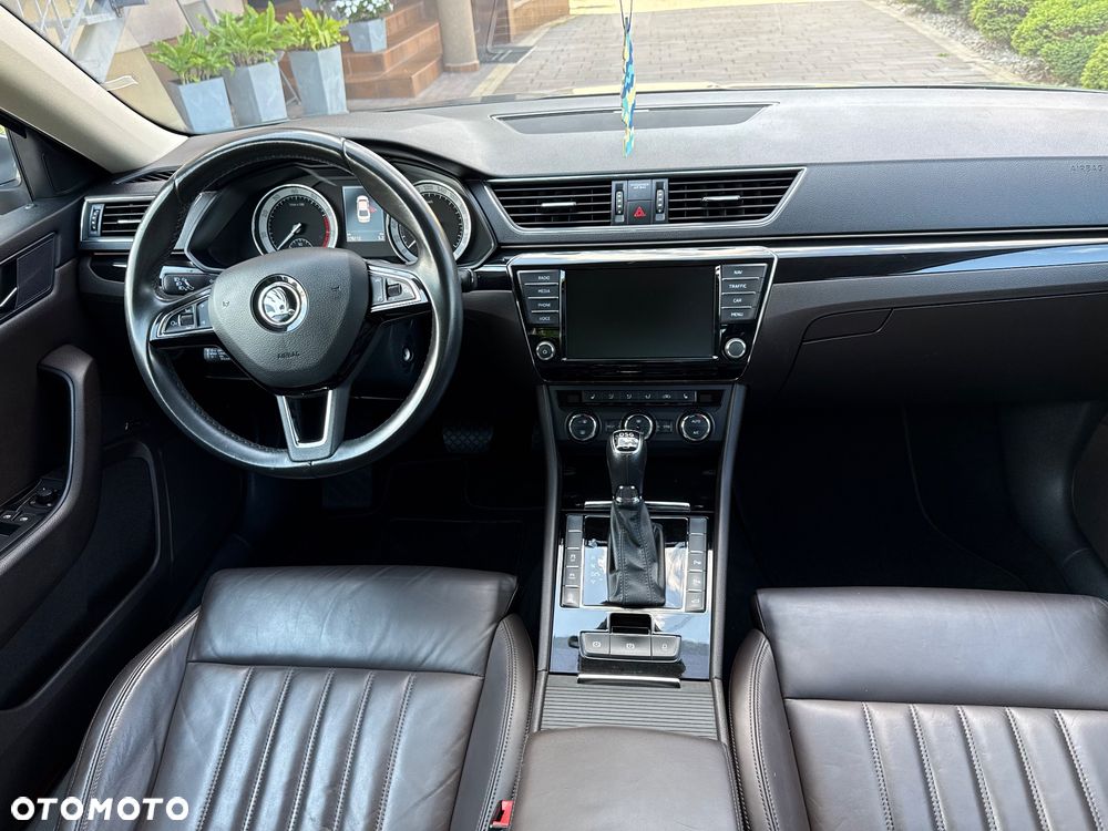 Skoda Superb 2.0 TSI 4x4 L&K DSG - 9