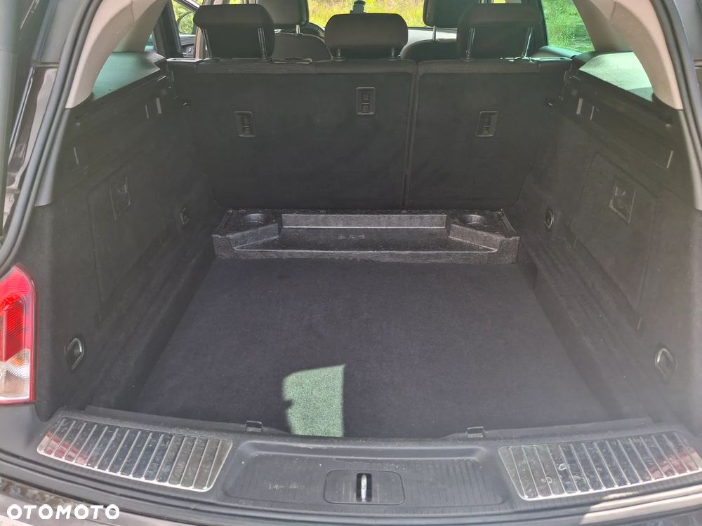 Opel Insignia - 16
