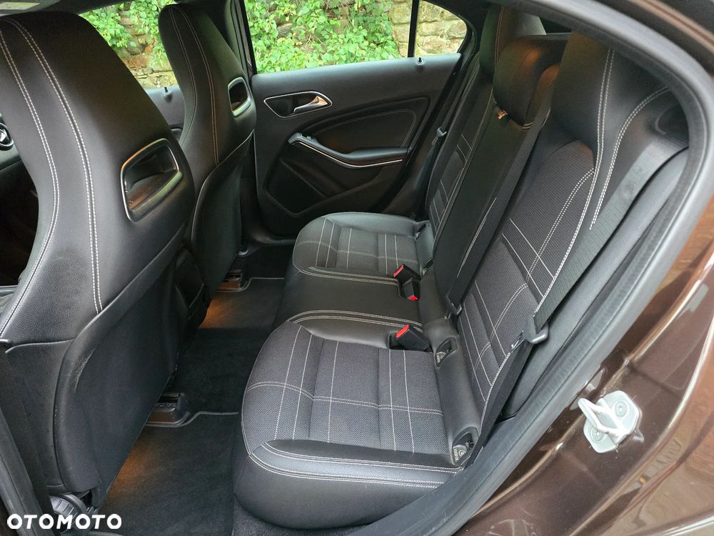 Mercedes-Benz Klasa A 180 BlueEfficiency Edition Style - 12